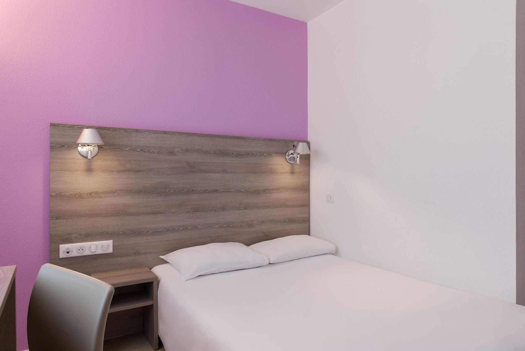 Brit Hotel Confort Nevers Centre Gare Екстер'єр фото
