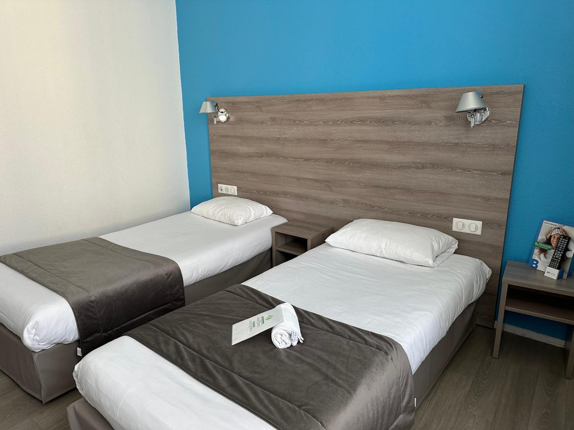 Brit Hotel Confort Nevers Centre Gare Екстер'єр фото