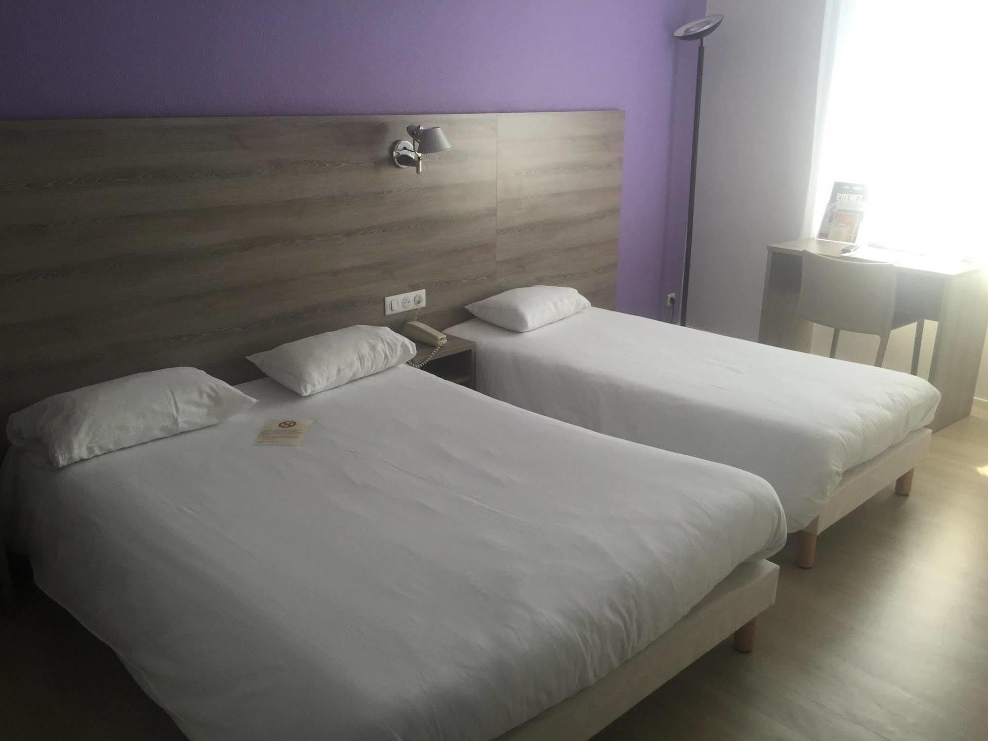 Brit Hotel Confort Nevers Centre Gare Екстер'єр фото