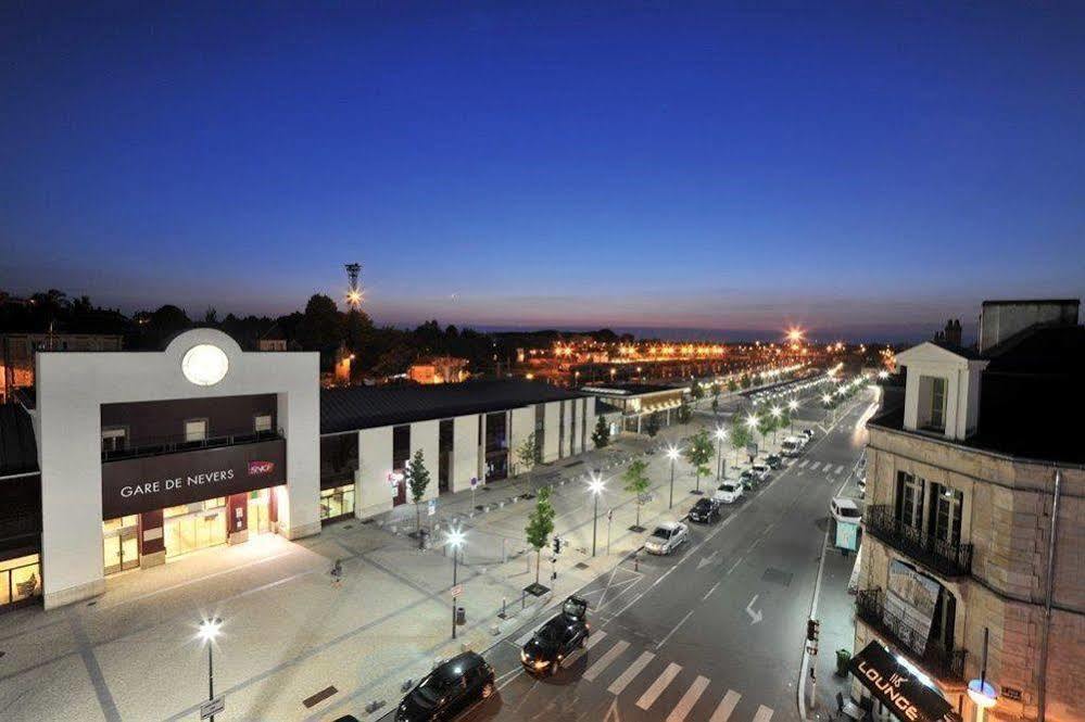 Brit Hotel Confort Nevers Centre Gare Екстер'єр фото